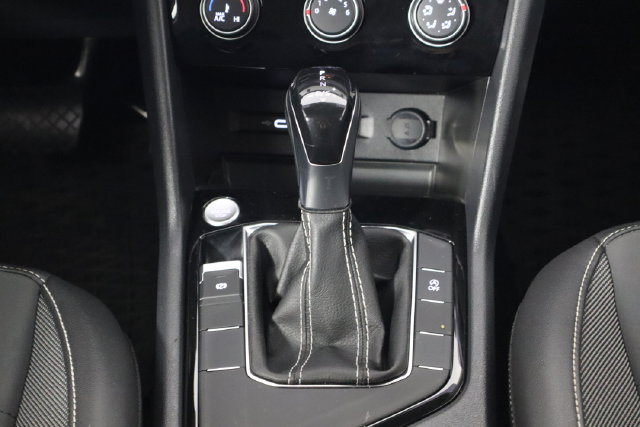Used 2023 Volkswagen Taos SE FWD image 26