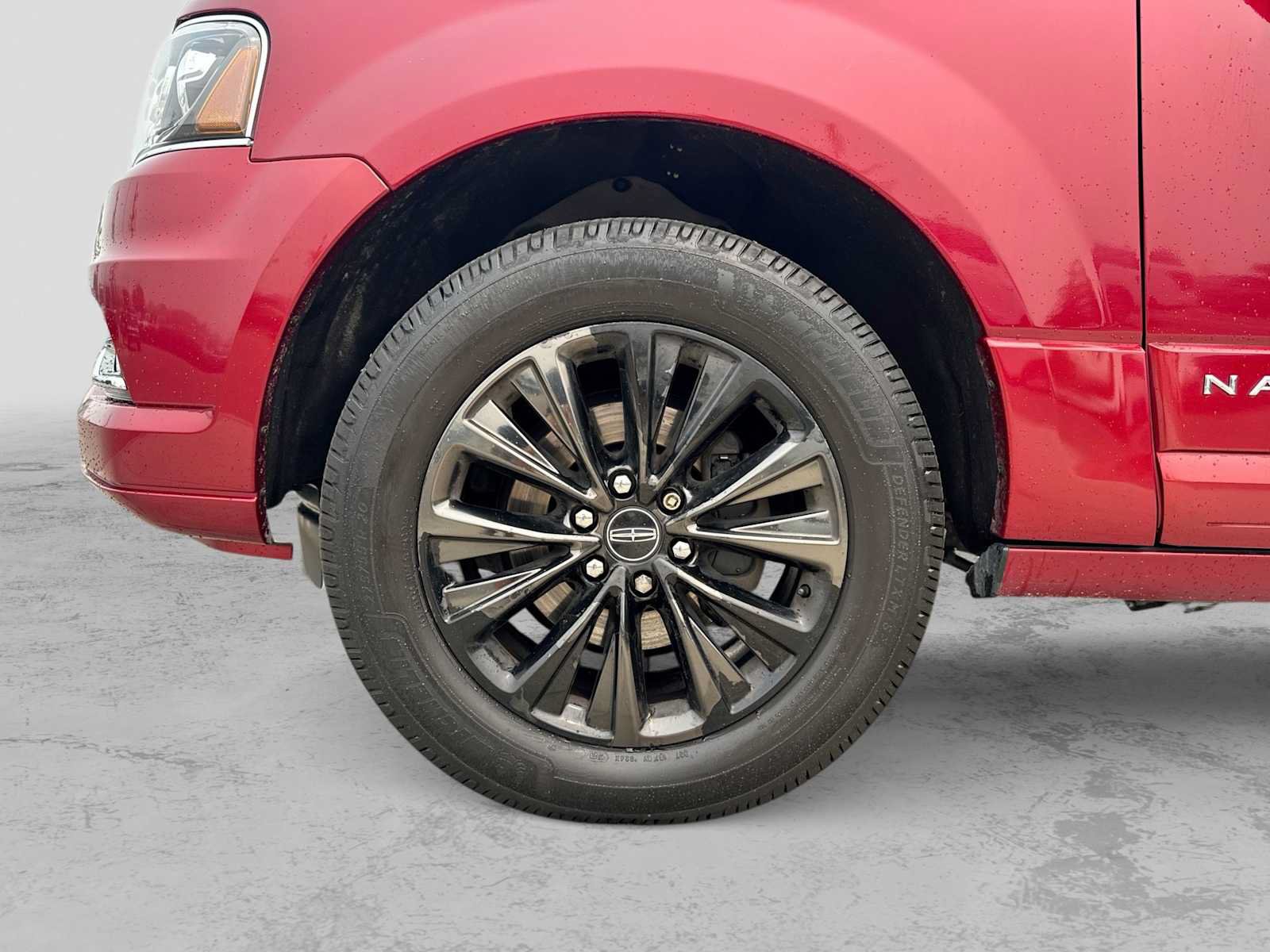 Used 2015 Lincoln Navigator 4WD image 13