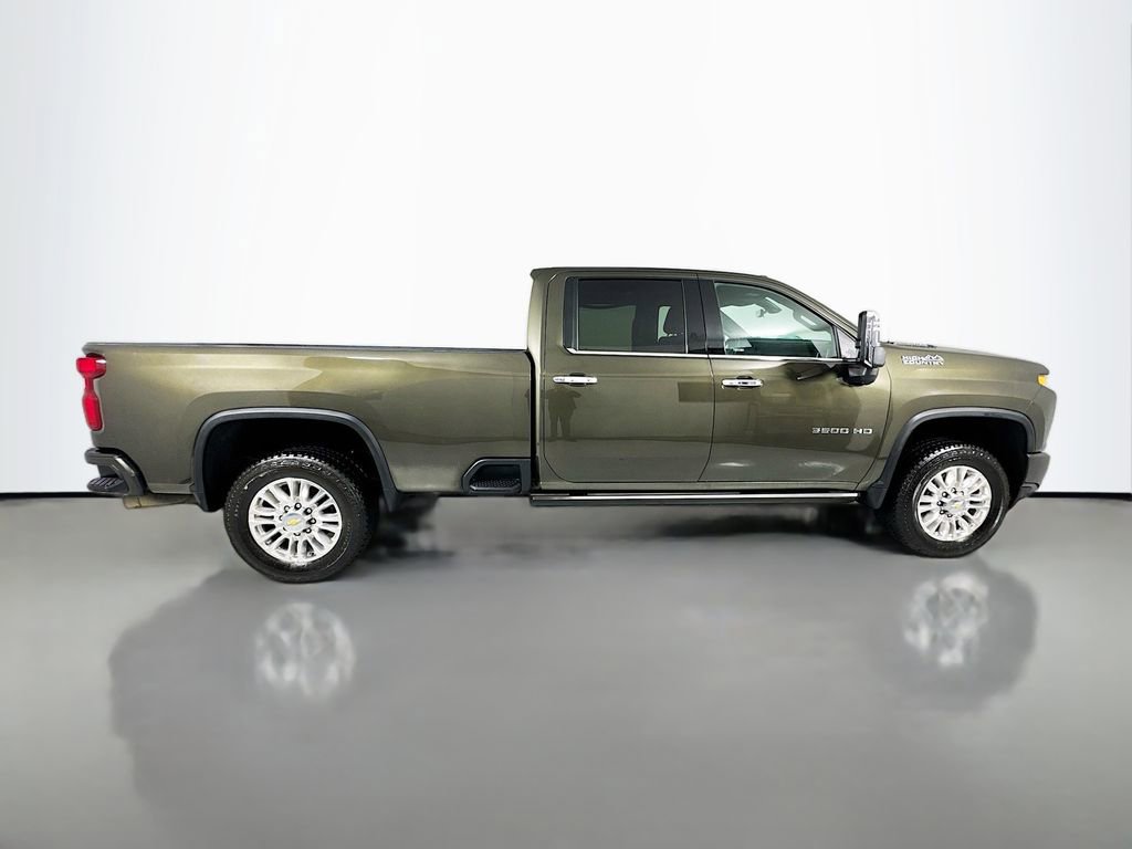 Used 2023 Chevrolet Silverado 3500 High Country w/ Z71 Off-Road Package image 9