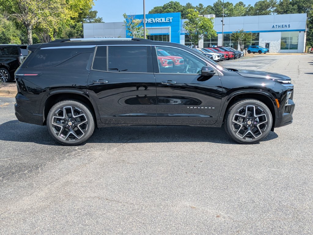New 2026 Chevrolet Traverse RS FWD image 3