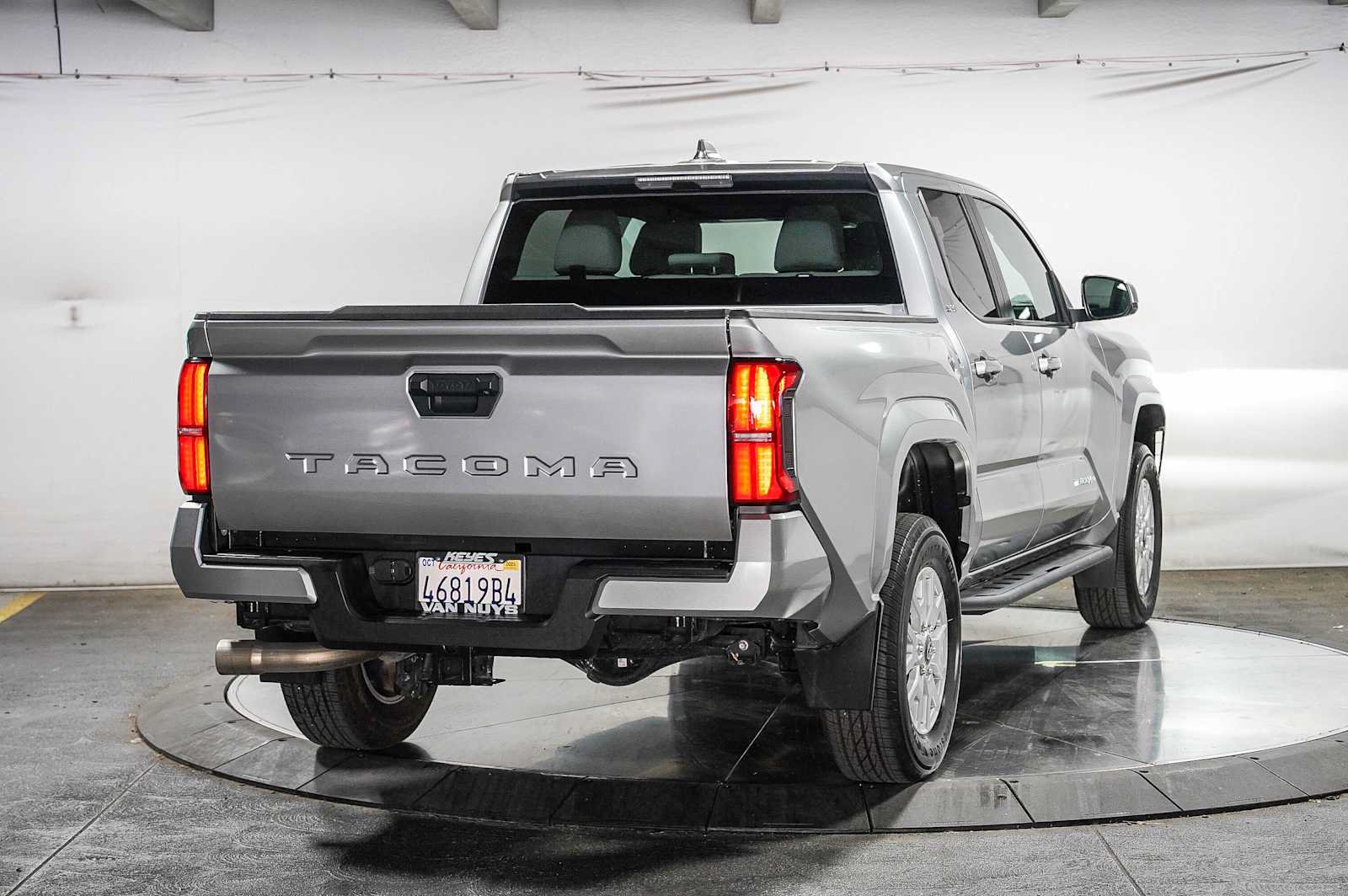 Certified 2024 Toyota Tacoma SR5 RWD image 4