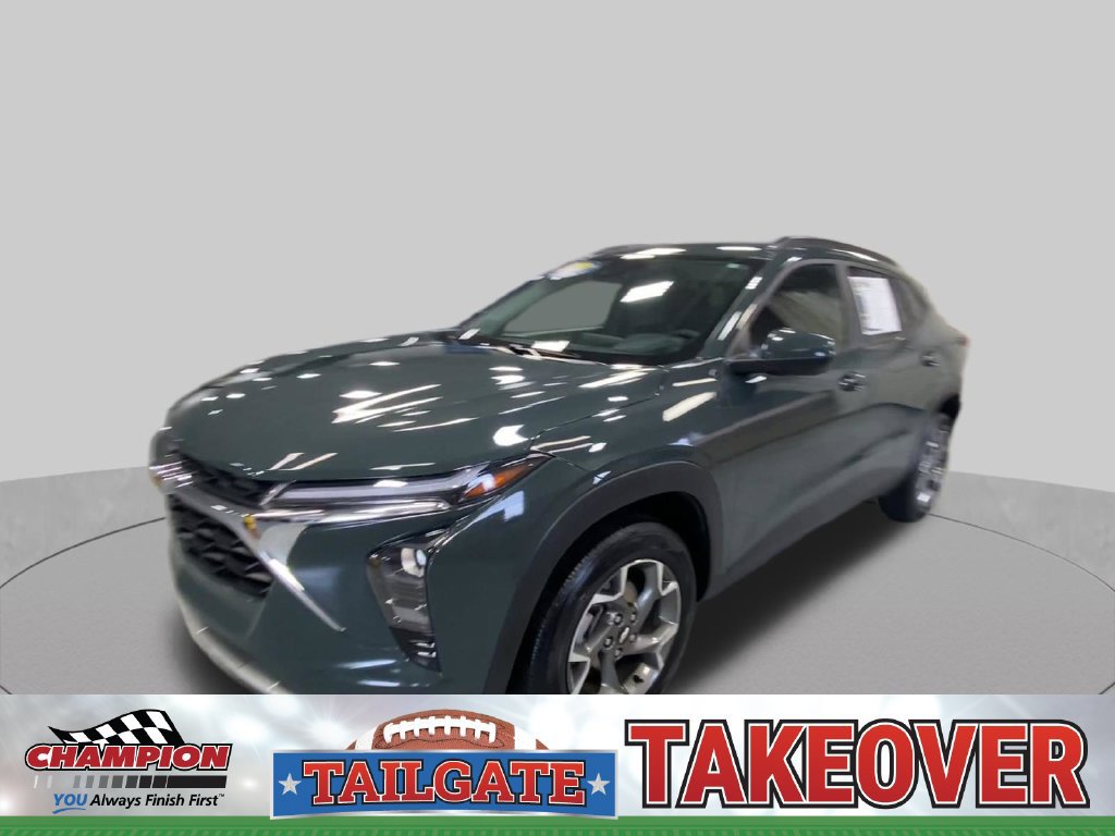 Certified 2025 Chevrolet Trax LT FWD image 5