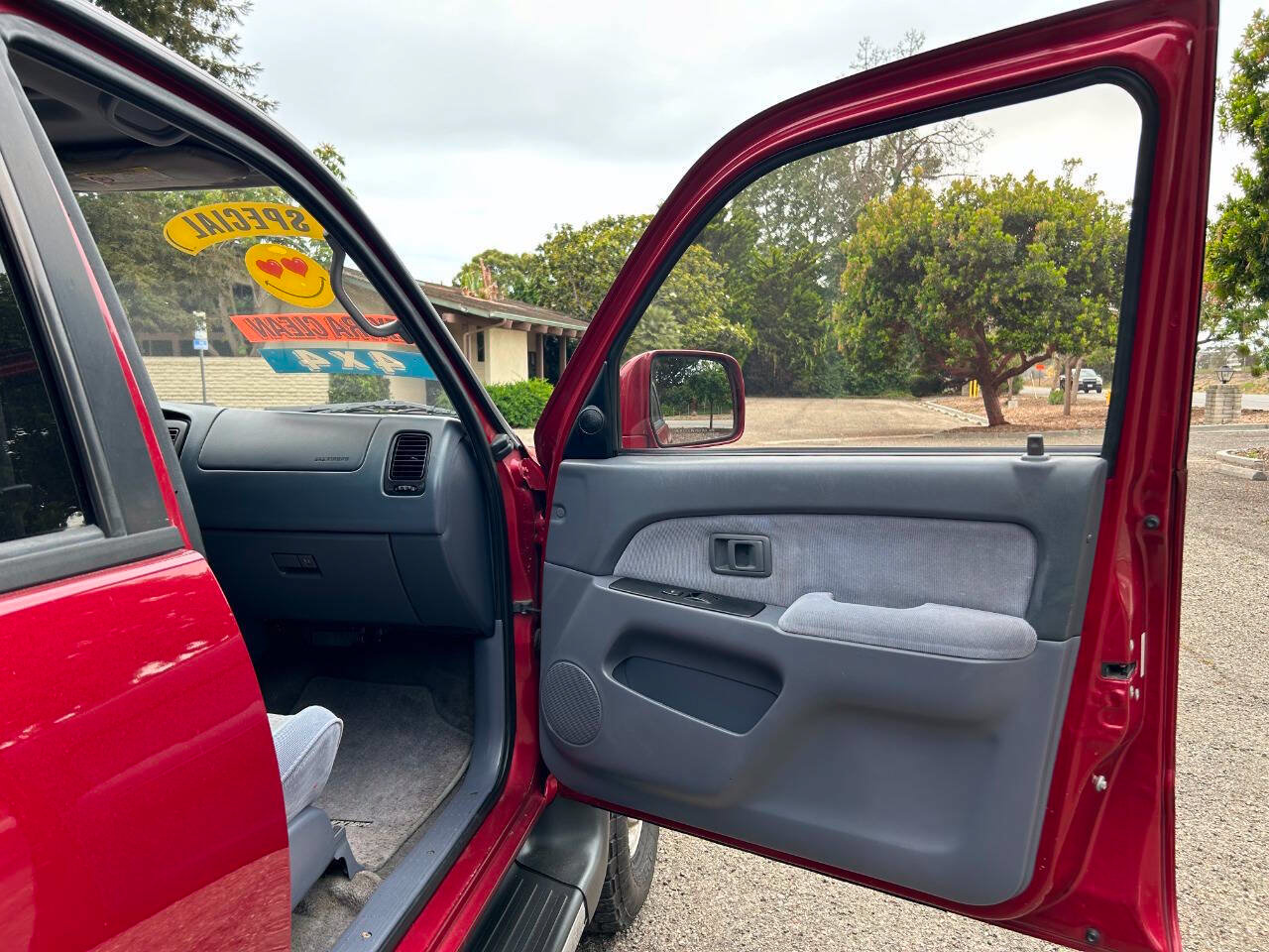Used 1997 Toyota 4Runner SR5 AWD/4WD image 32