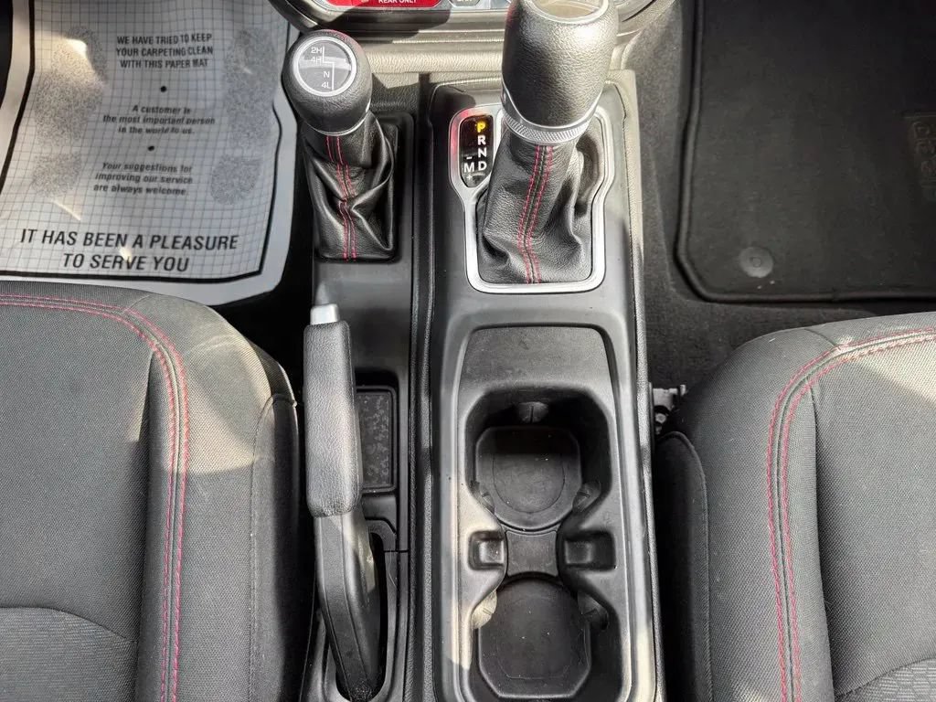 Used 2022 Jeep Gladiator Rubicon w/ Auxiliary Switch Group AWD/4WD image 26