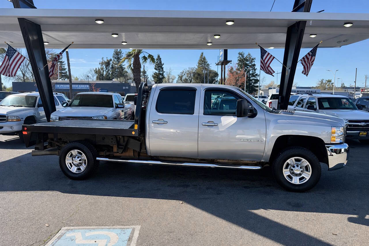 Used 2008 Chevrolet Silverado 3500 LTZ w/ Suspension Package, Off-Road AWD/4WD image 4