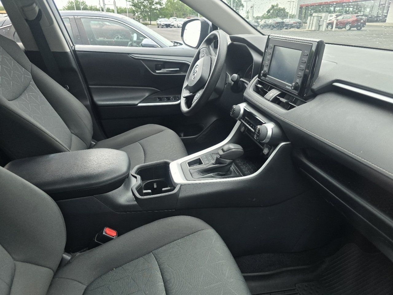Used 2022 Toyota RAV4 XLE AWD/4WD image 13
