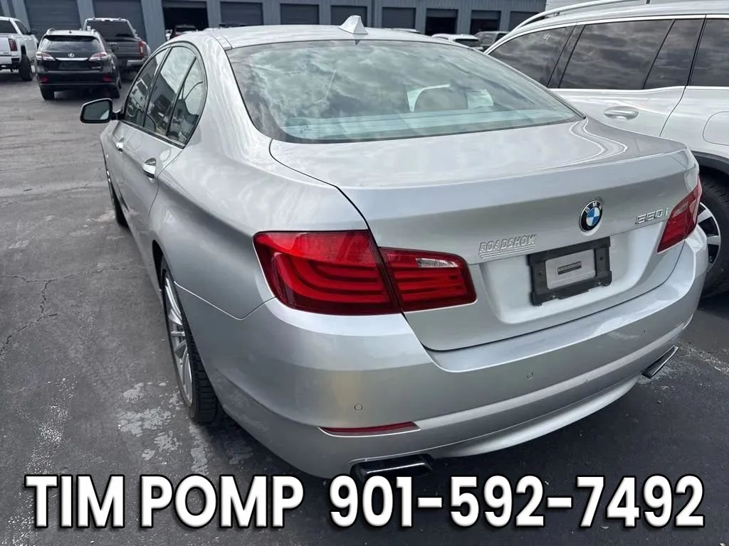 Used 2011 BMW 550i Sedan RWD image 4