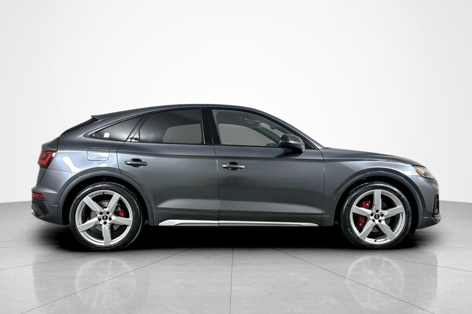 Used 2023 Audi SQ5 Premium Plus w/ Premium Plus Package image 6