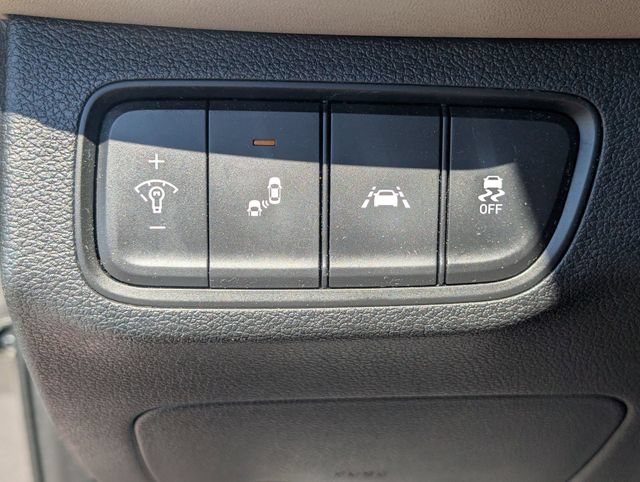 Used 2020 Hyundai Santa Fe SEL FWD image 14
