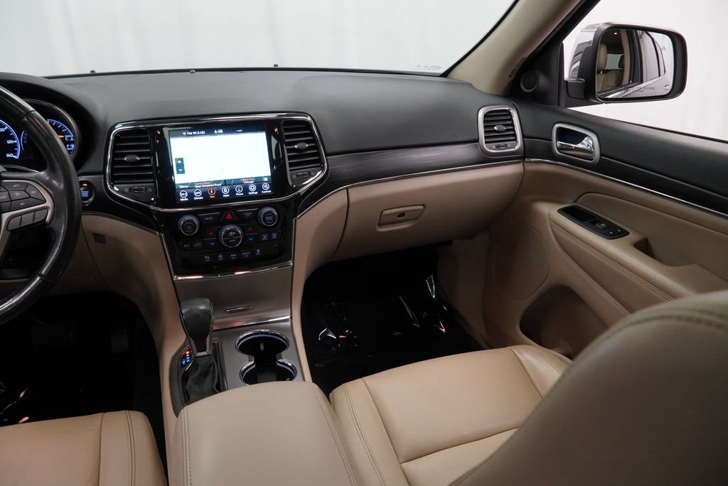 Certified 2021 Jeep Grand Cherokee Limited AWD/4WD image 32