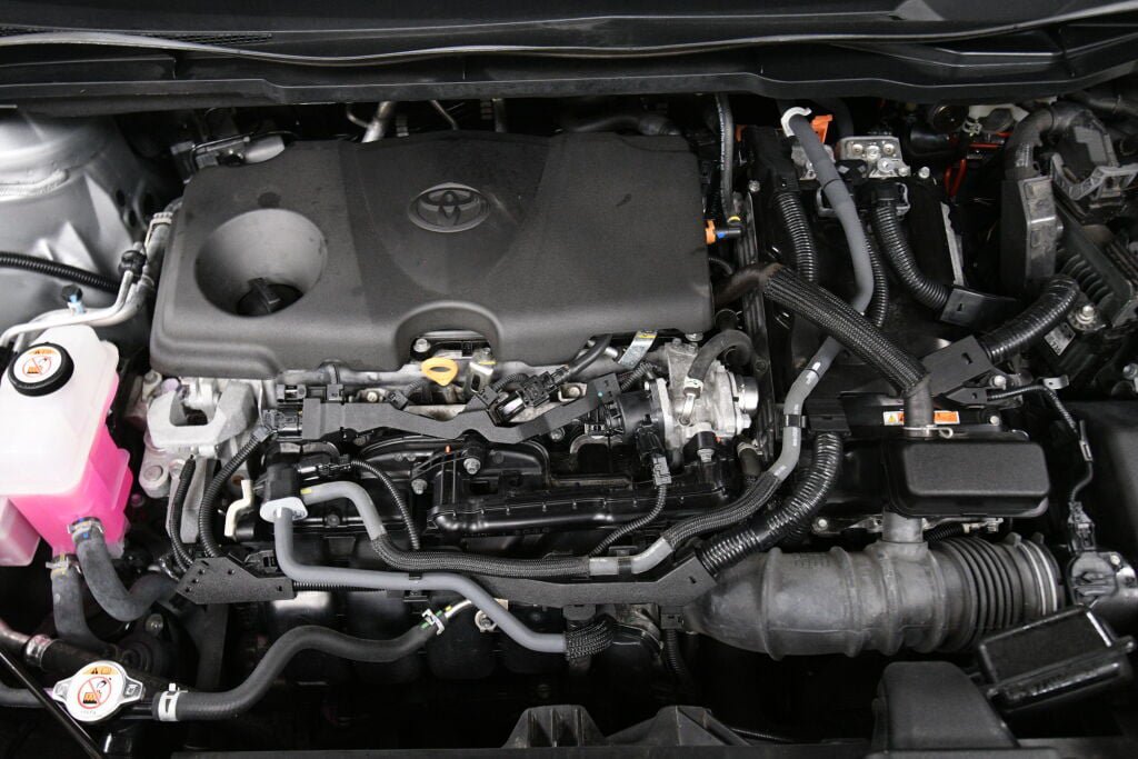 Certified 2024 Toyota Sienna XLE FWD image 36