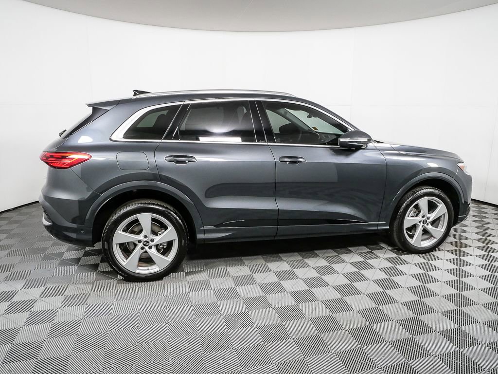 New 2025 Audi Q5 Premium Plus image 2