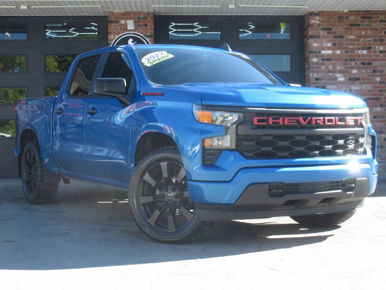 Used 2022 Chevrolet Silverado 1500 Custom AWD/4WD image 2