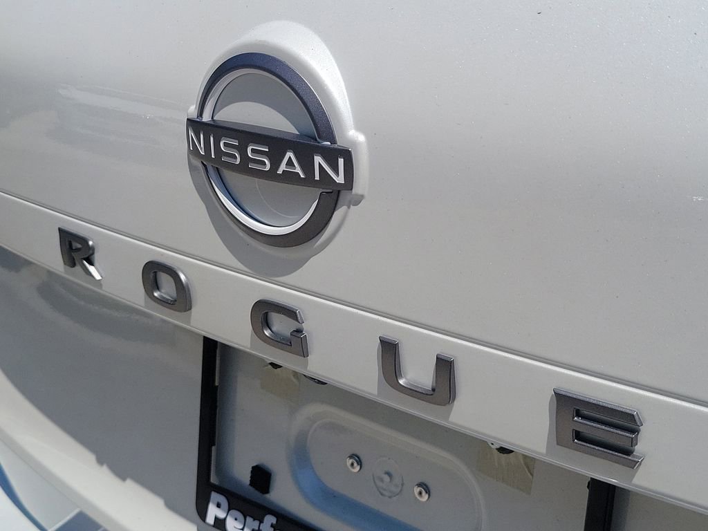 New 2026 Nissan Rogue SV FWD image 9