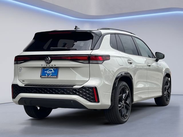 New 2026 Volkswagen Tiguan SE R-Line FWD image 5