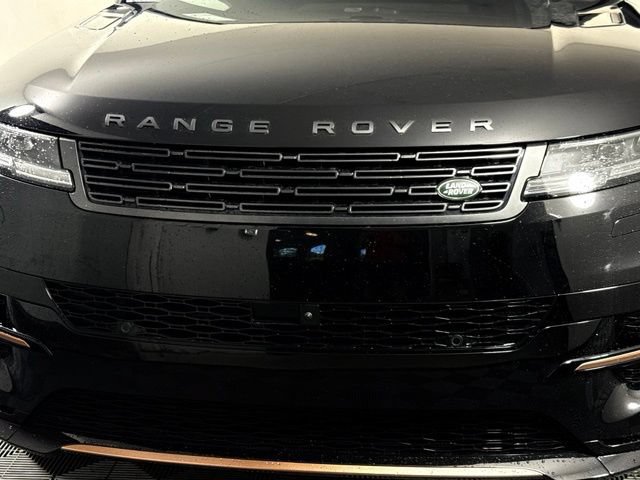 New 2026 Land Rover Range Rover Sport Dynamic SE AWD/4WD image 12