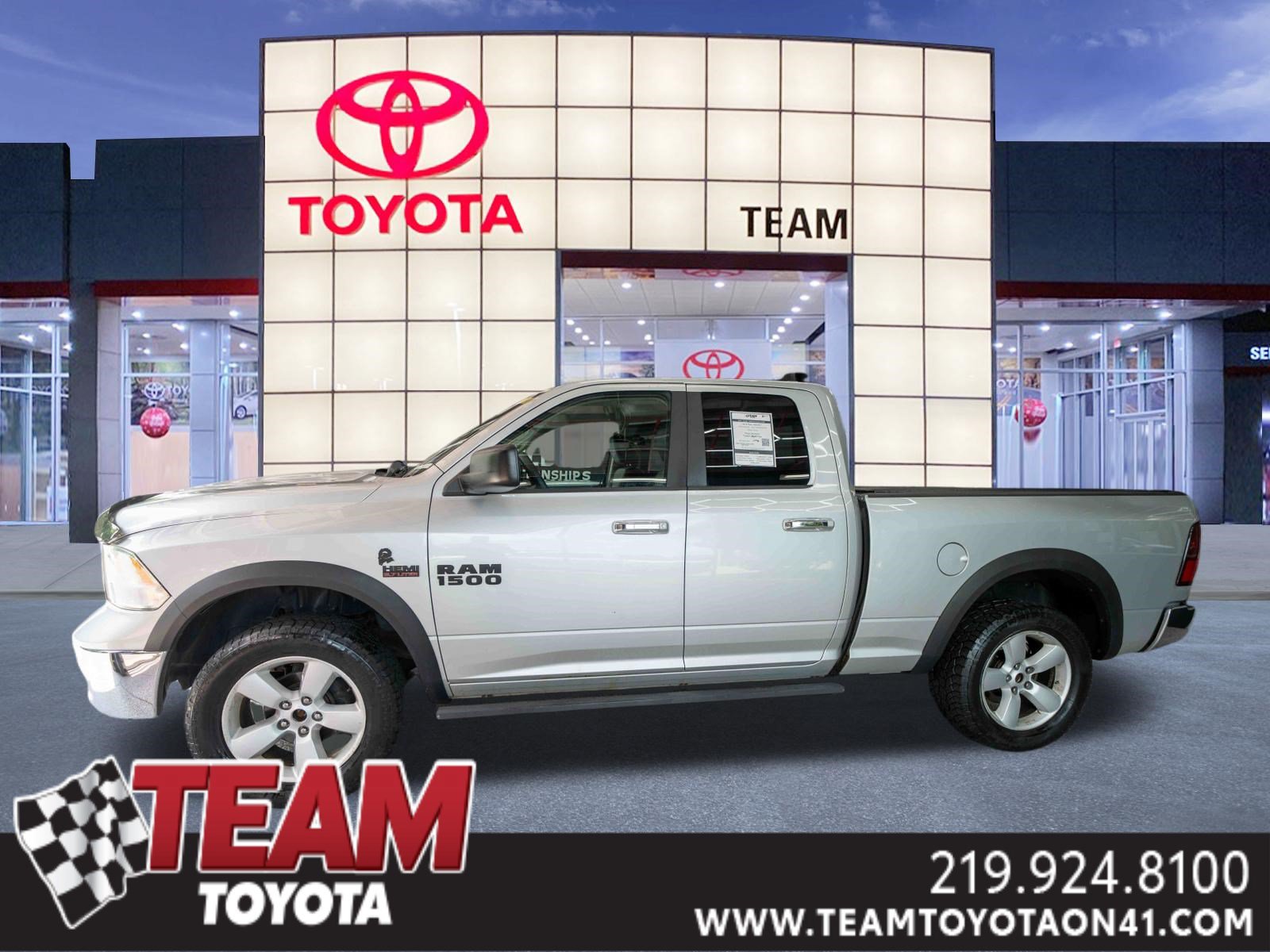 Used 2014 RAM 1500 Classic SLT AWD/4WD image 1