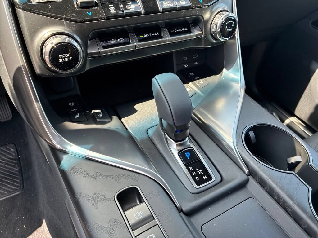New 2026 Lexus LX 700h Luxury AWD/4WD image 14