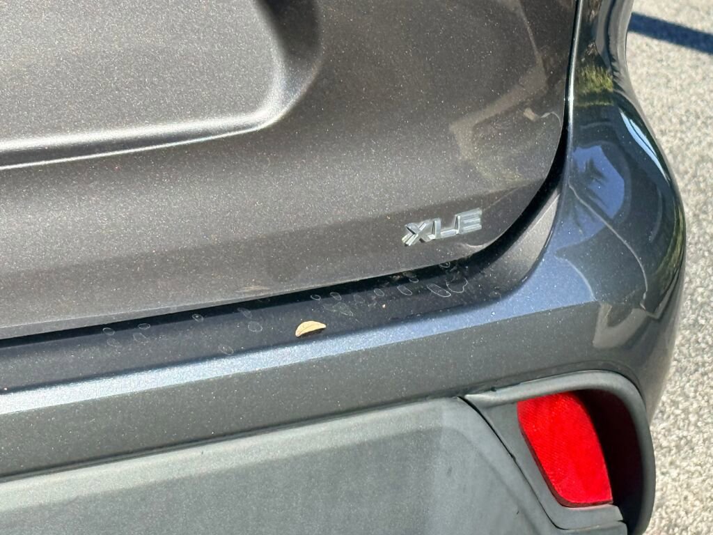 Used 2021 Toyota Highlander XLE image 12