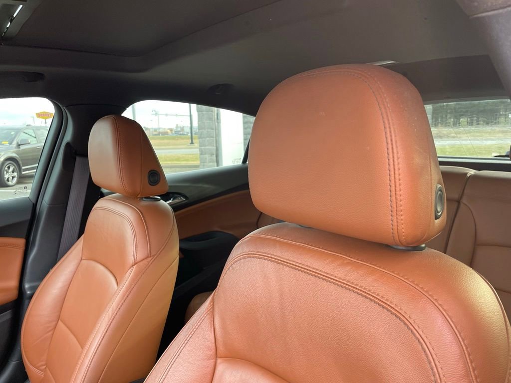 Used 2017 Chevrolet Cruze Premier image 24