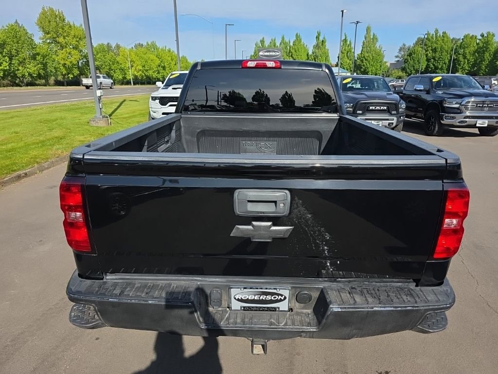 Used 2019 Chevrolet Silverado 1500 LT AWD/4WD image 4