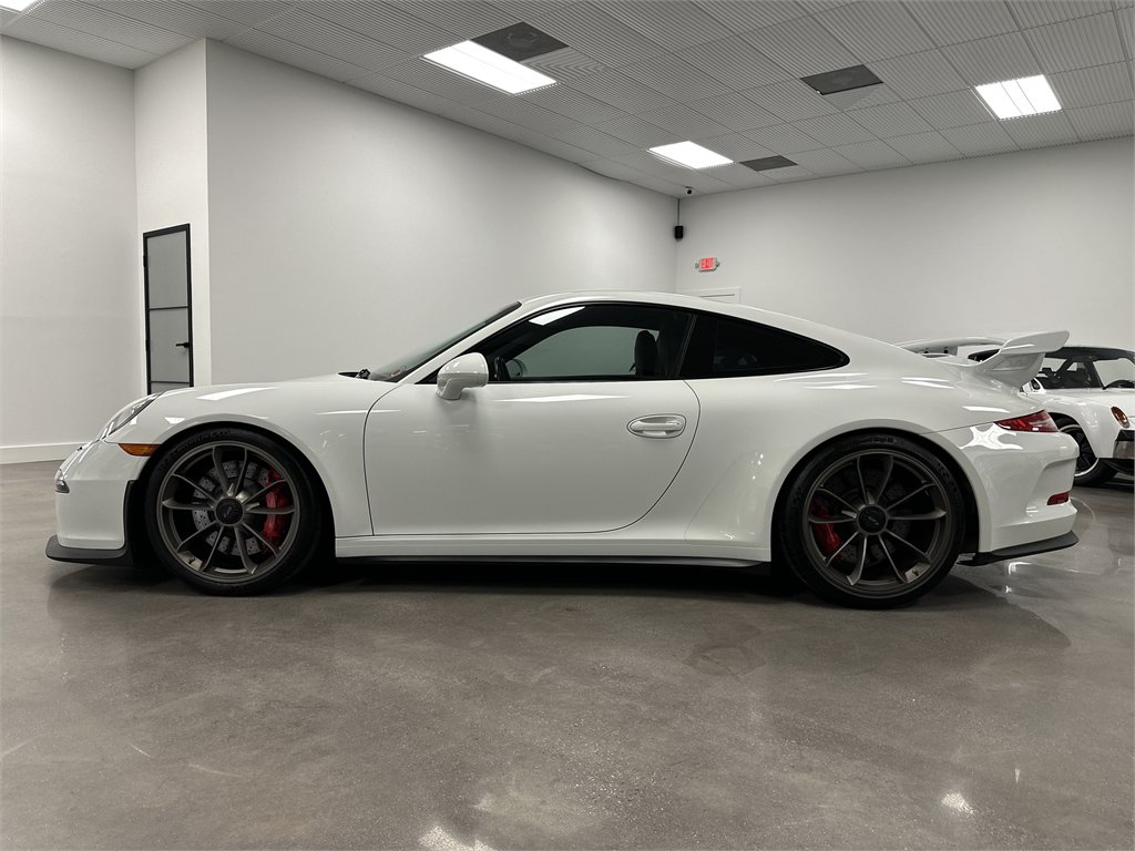 Used 2015 Porsche 911 GT3 RWD image 5