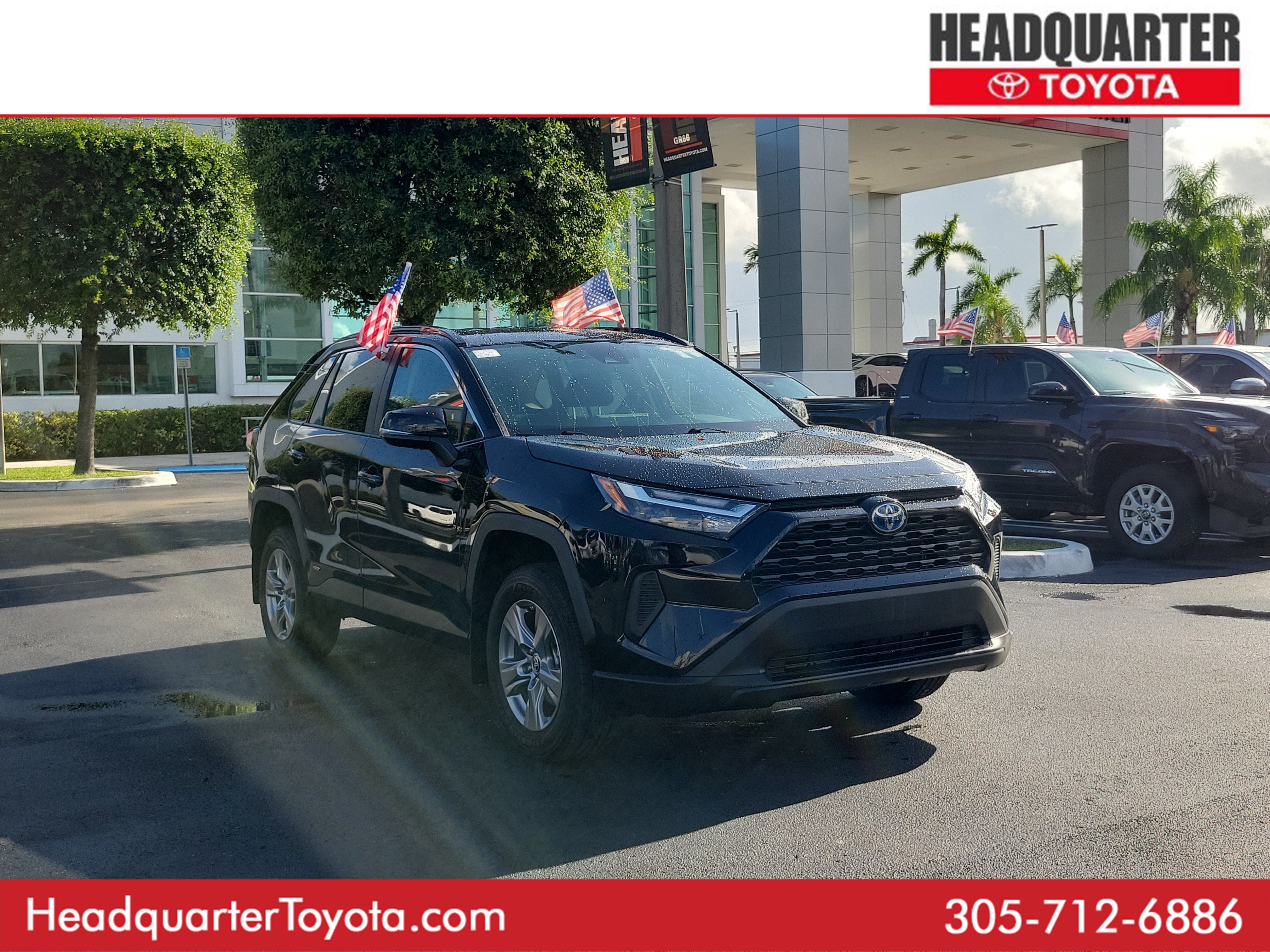 Used 2023 Toyota RAV4 LE AWD/4WD image 1
