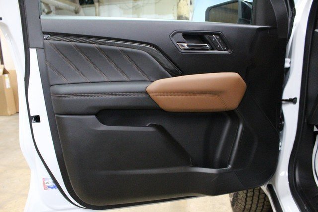 New 2026 GMC Canyon AT4 w/ AT4 Premium Package image 16