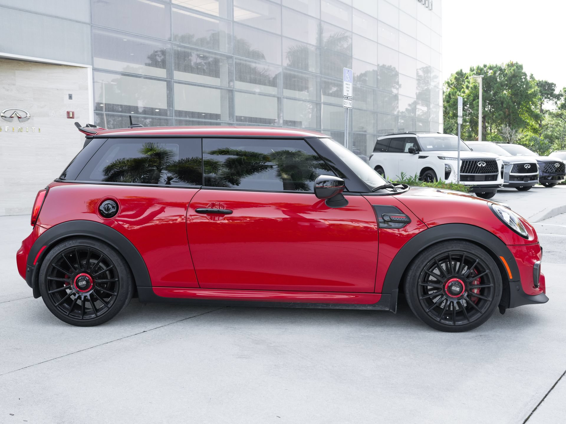 Used 2020 MINI Cooper John Cooper Works w/ Driver Assistance Package FWD image 11
