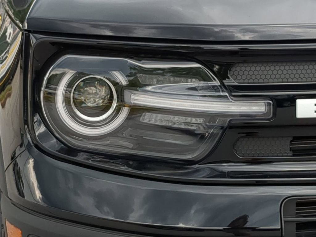 Used 2024 Ford Bronco Sport Outer Banks w/ Tech Package AWD/4WD image 11