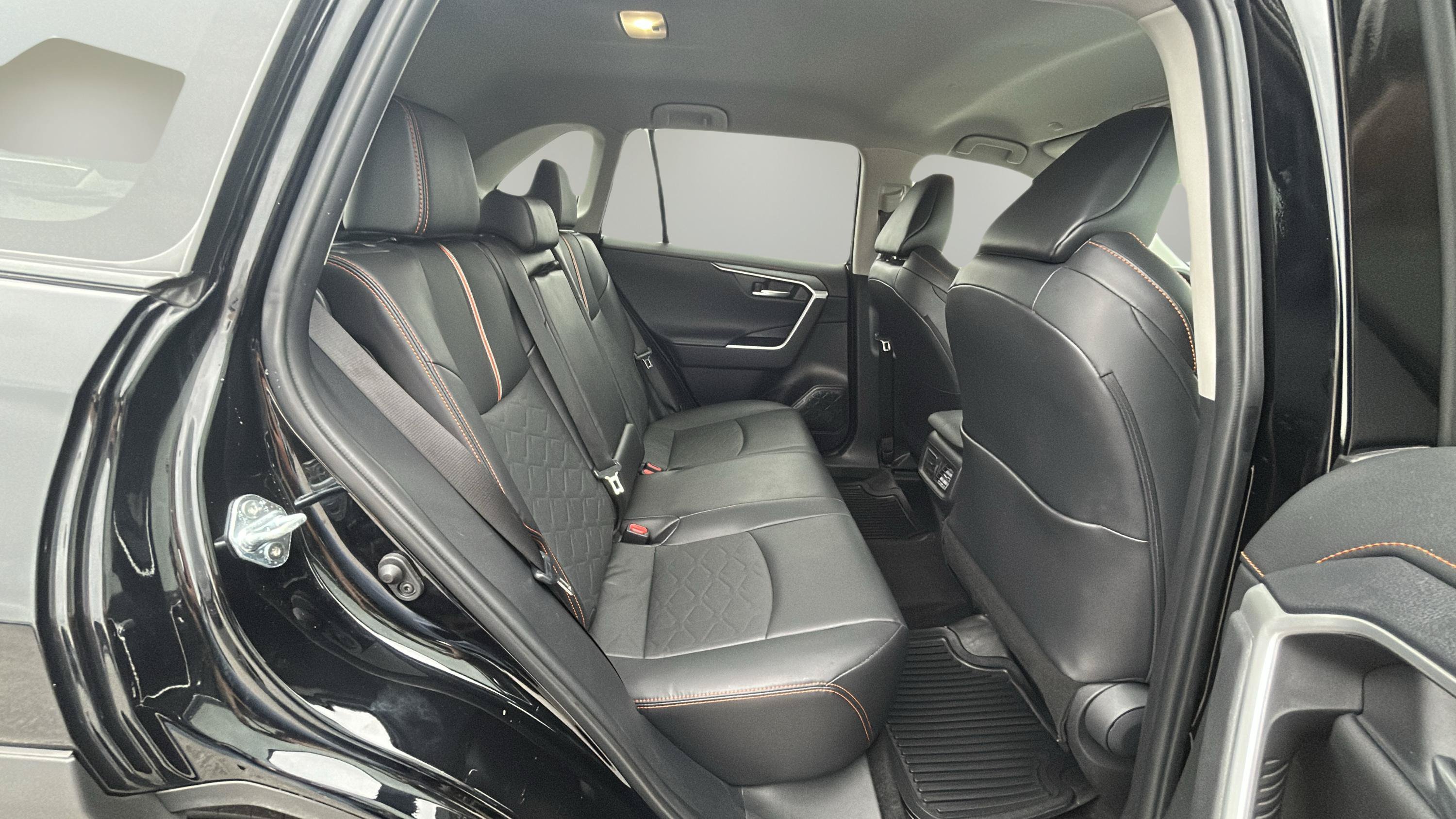 Used 2024 Toyota RAV4 Adventure AWD/4WD image 13