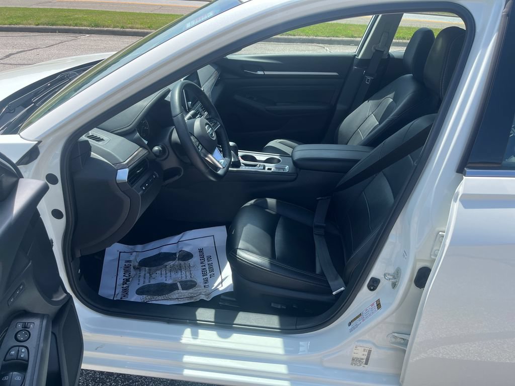 Used 2019 Nissan Altima 2.5 Platinum AWD/4WD image 9