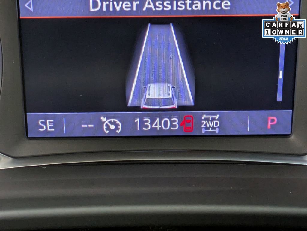 Used 2023 GMC Acadia SLE w/ Driver Convenience Package image 16