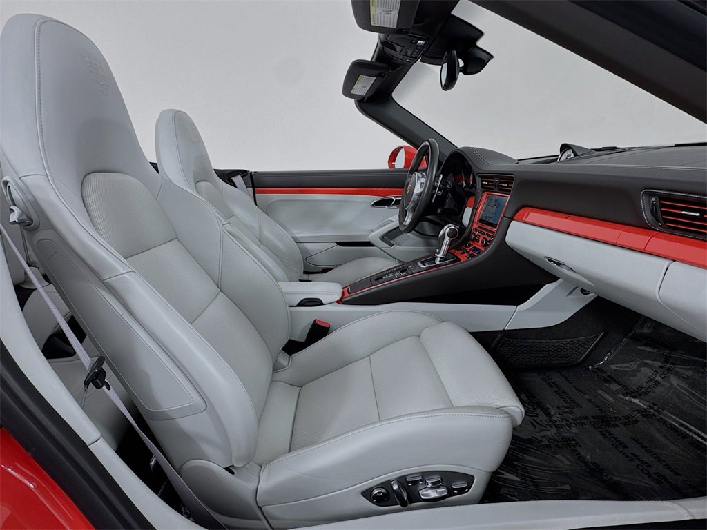 Certified 2016 Porsche 911 Turbo S image 27