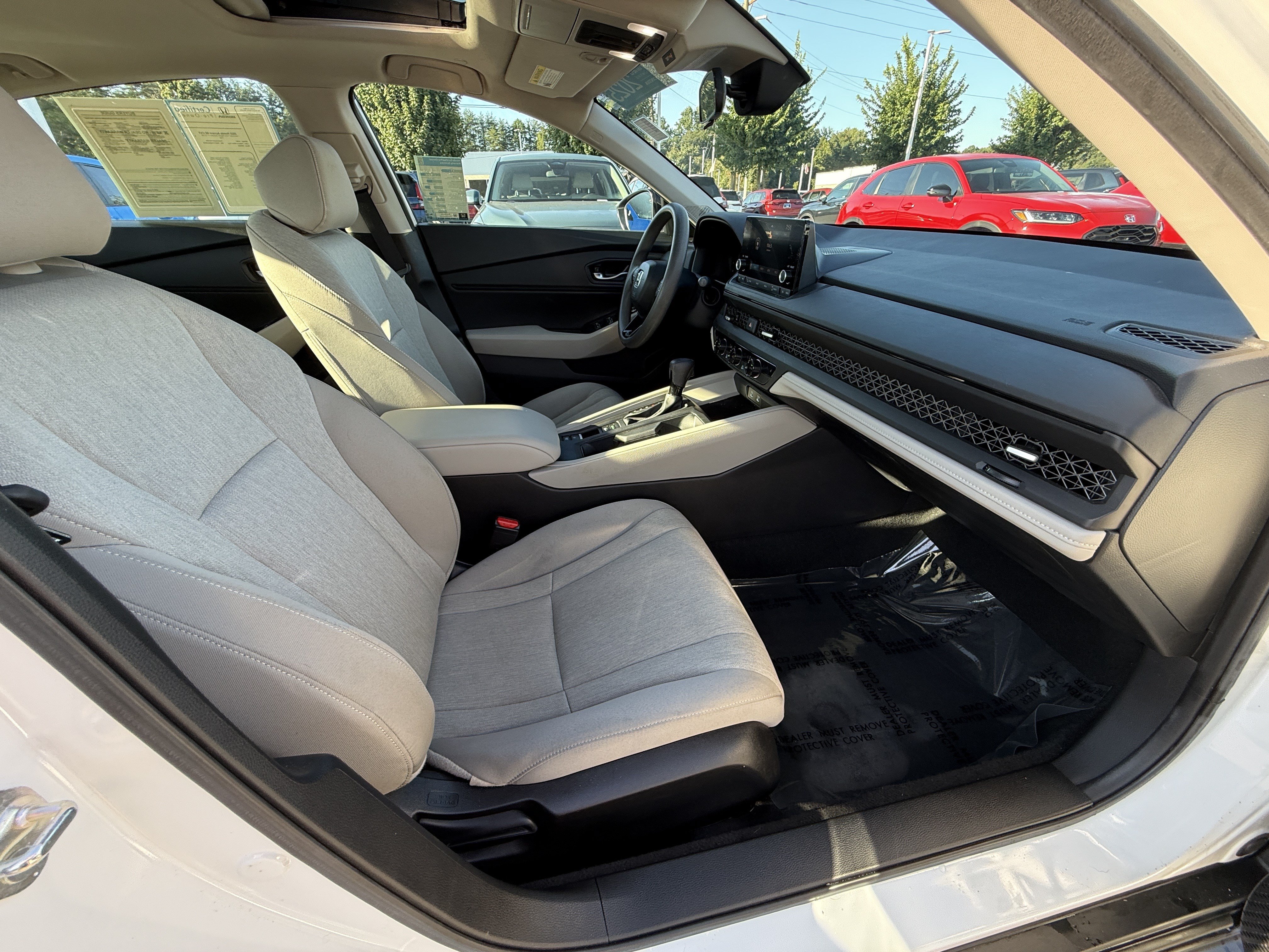 Used 2025 Honda Accord SE image 34