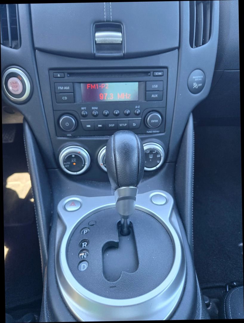 Used 2016 Nissan 370Z Coupe image 16