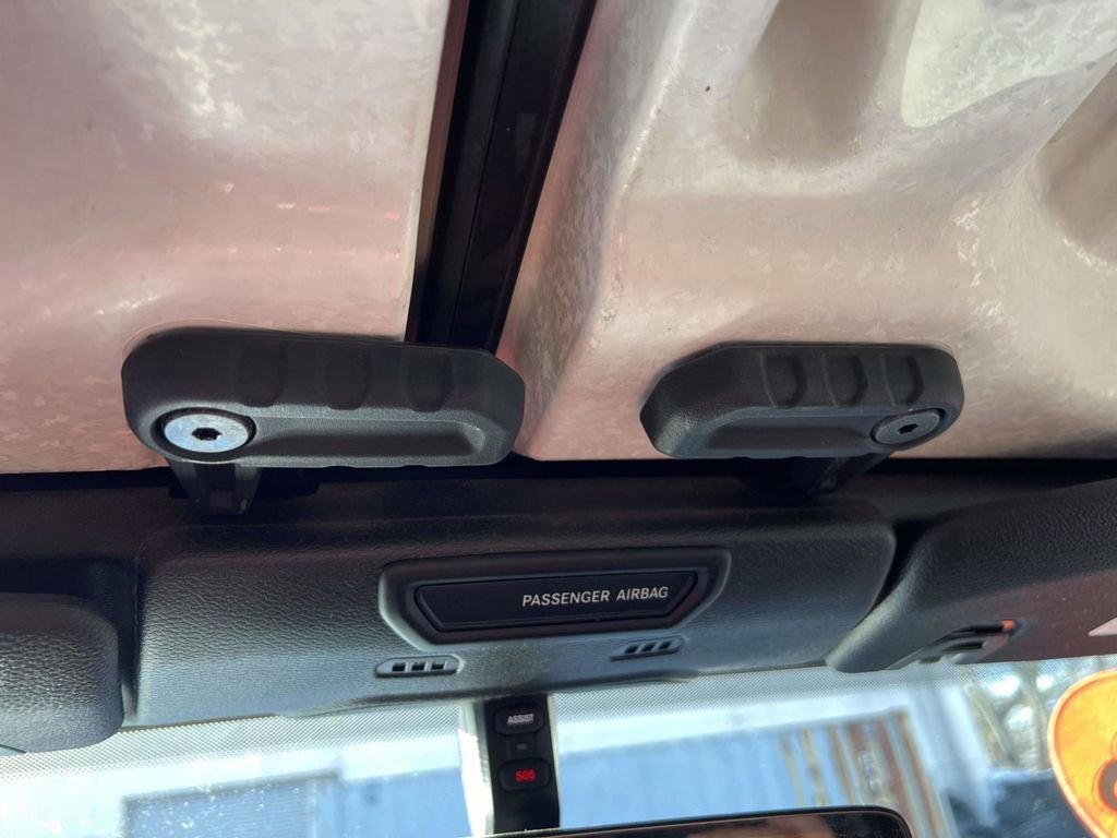 Certified 2018 Jeep Wrangler Unlimited Sahara image 43