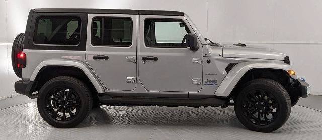 Used 2023 Jeep Wrangler Unlimited Sahara AWD/4WD image 2