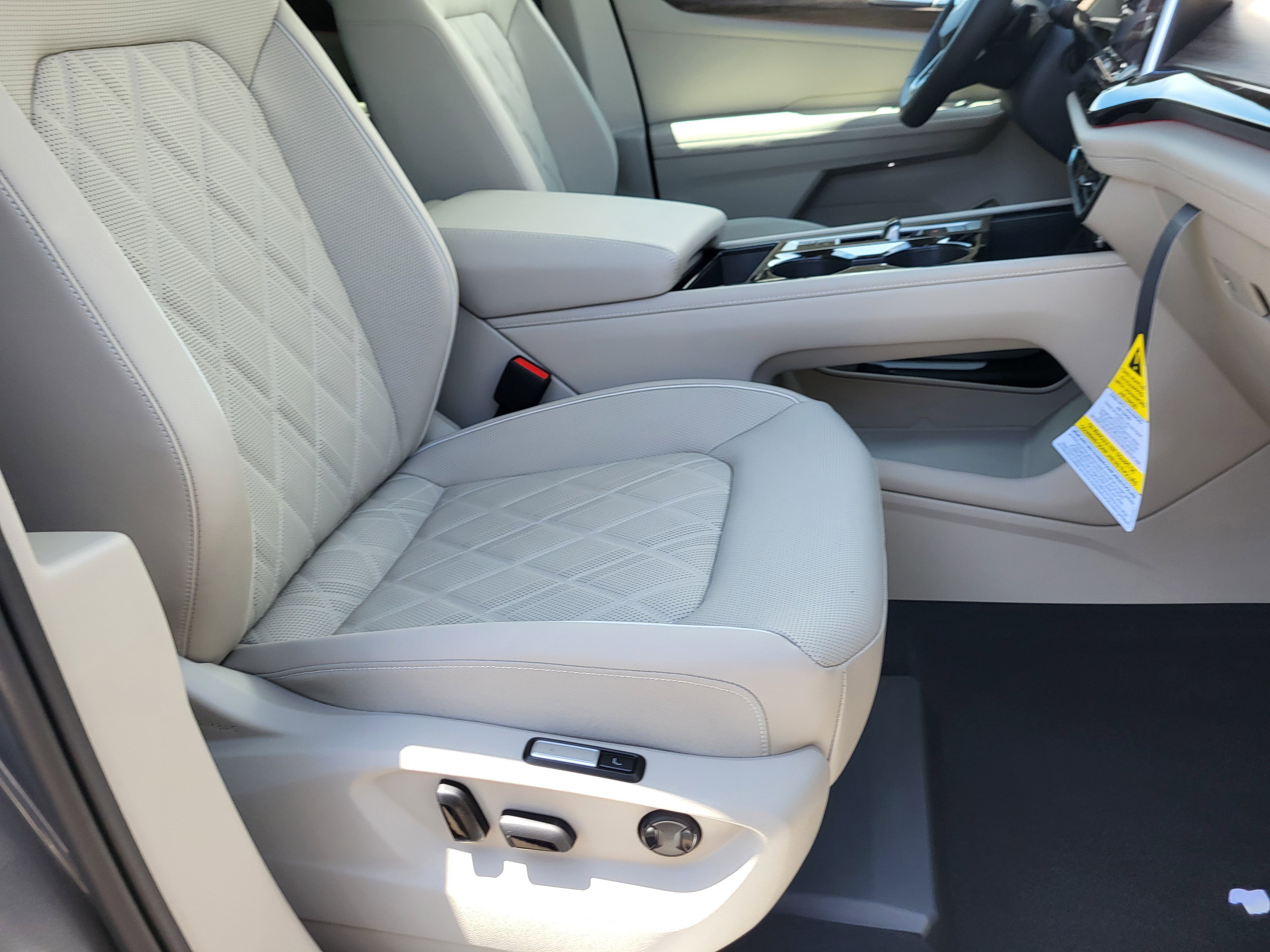 New 2025 Volkswagen Atlas SEL Premium R-Line image 23