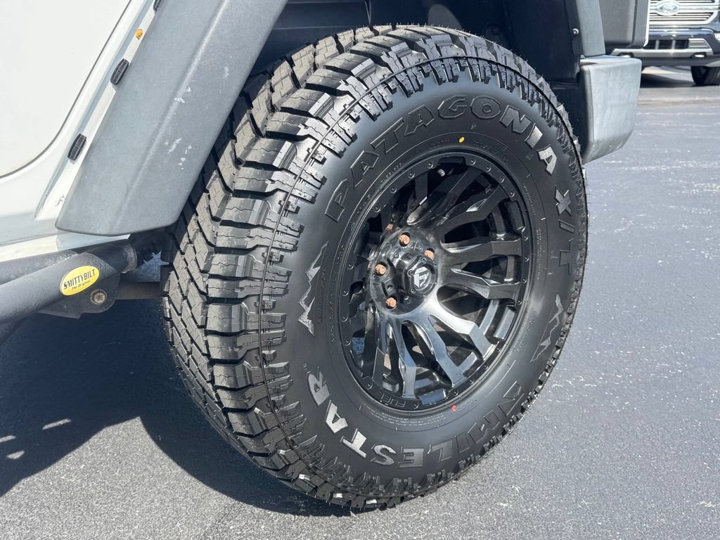 Used 2017 Jeep Wrangler Unlimited Rubicon w/ Cold Weather Group AWD/4WD image 30