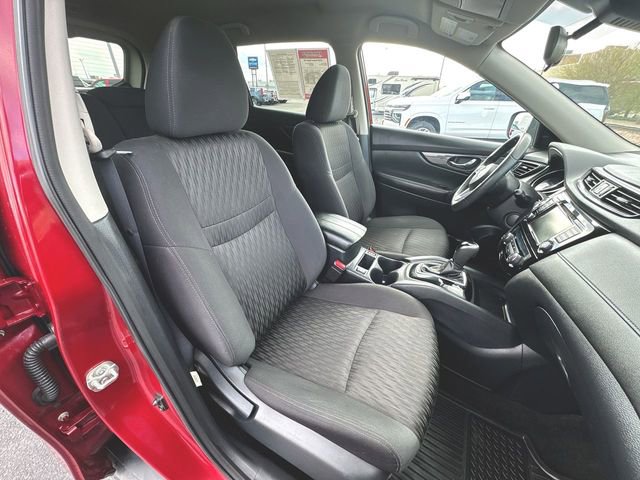 Used 2020 Nissan Rogue SV FWD image 26