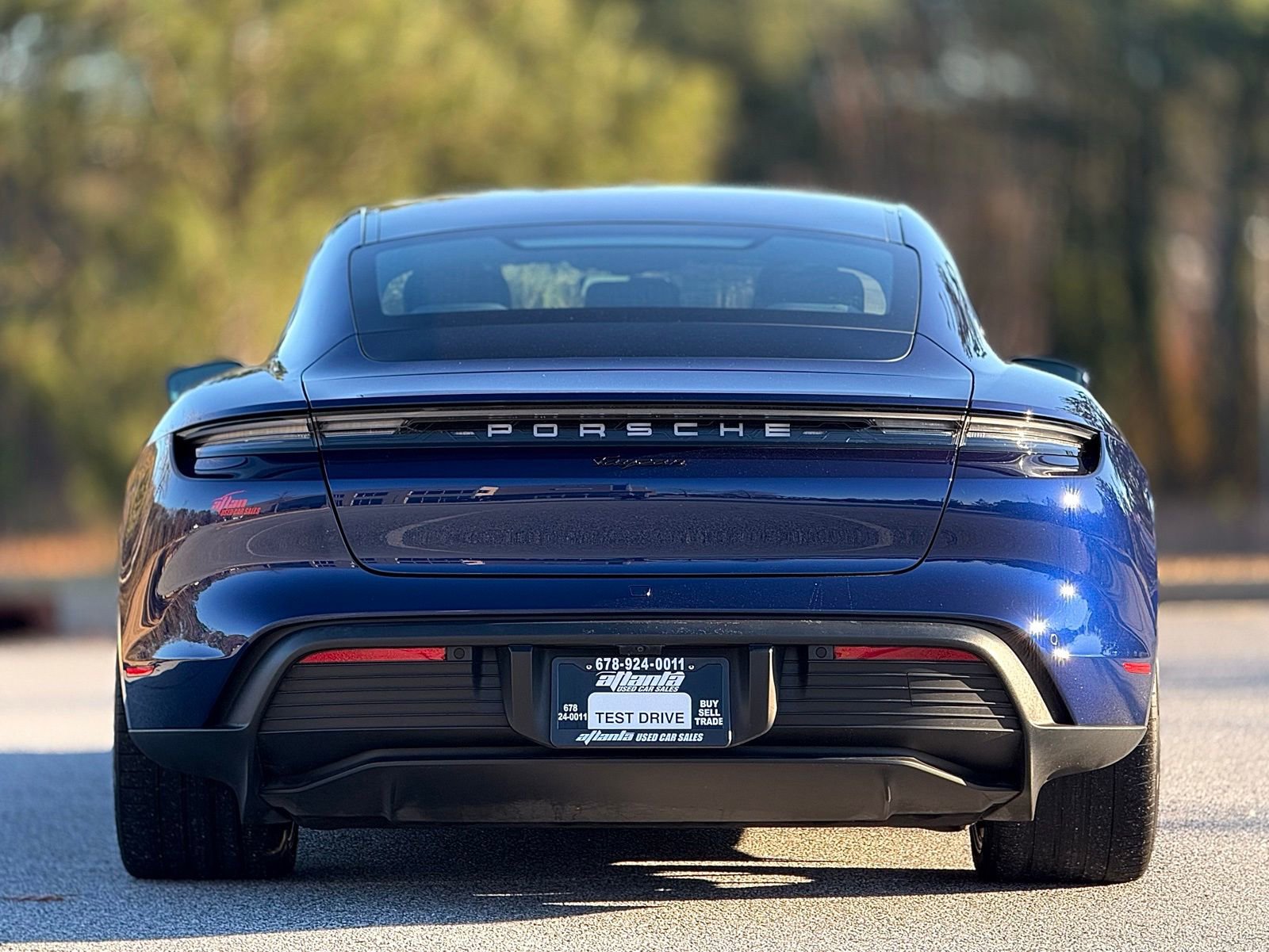 Used 2022 Porsche Taycan Base image 5