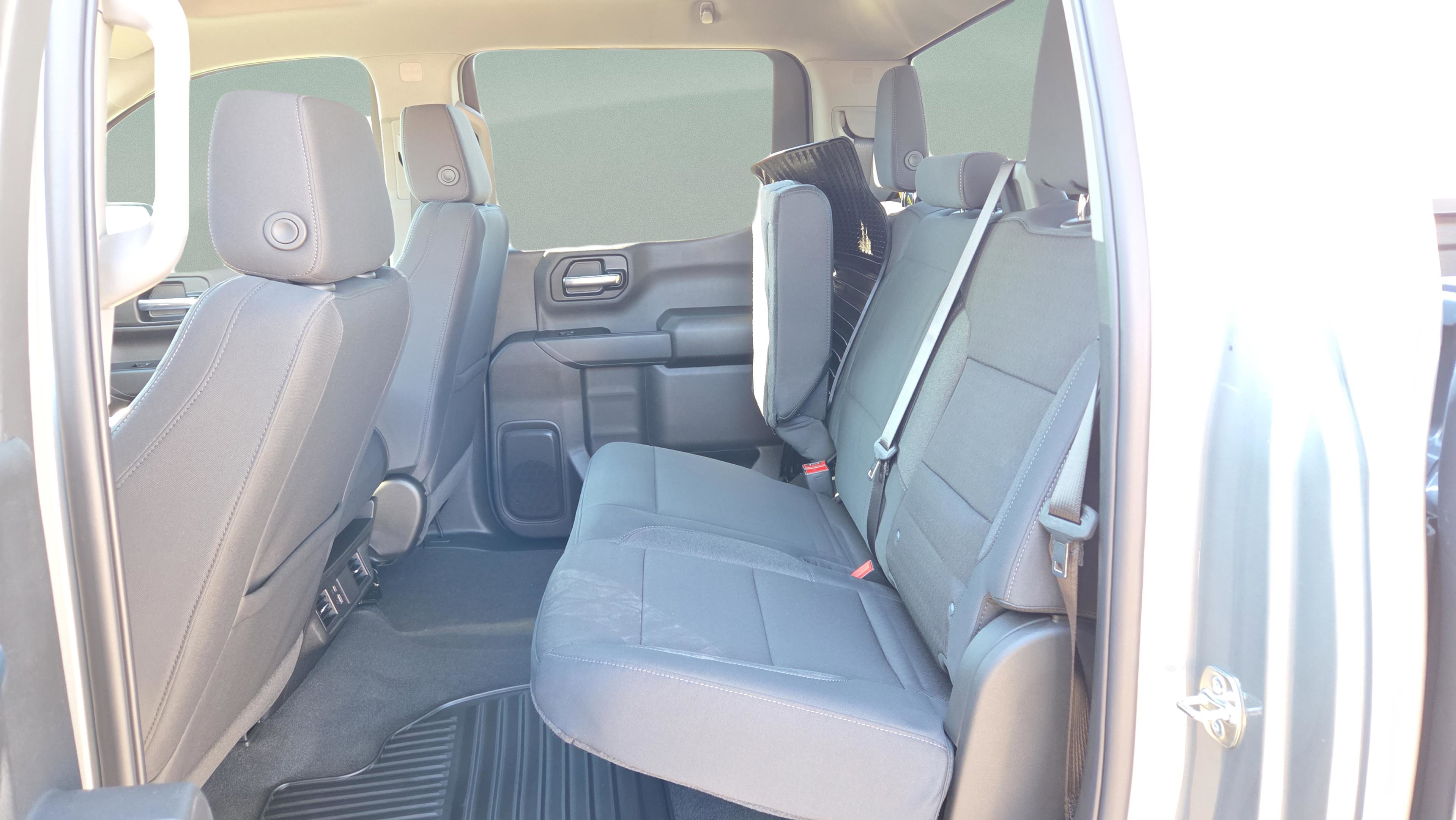 New 2026 Chevrolet Silverado 1500 Custom Trail Boss w/ LPO, Dark Essentials Package image 17