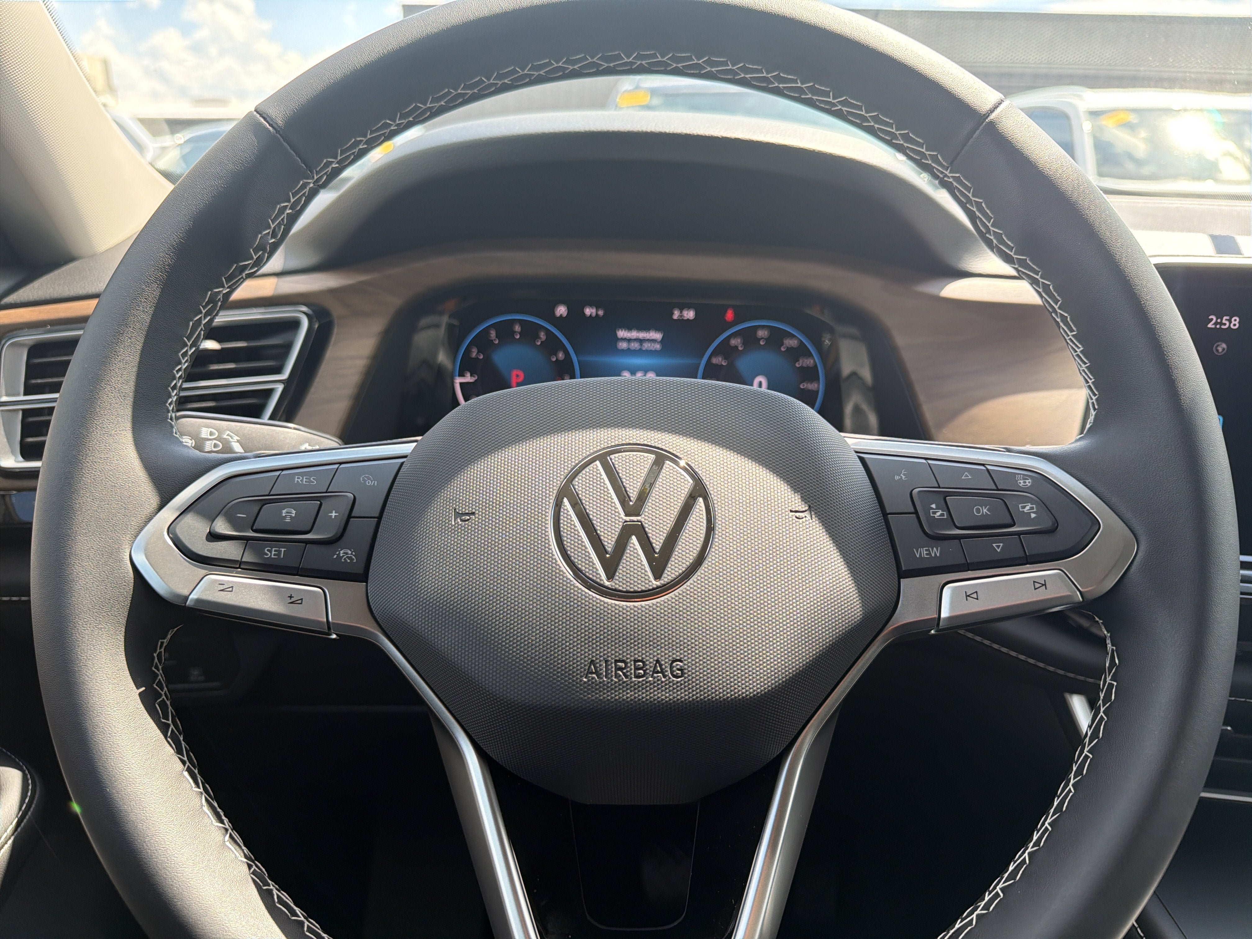 New 2026 Volkswagen Atlas SE AWD/4WD image 12