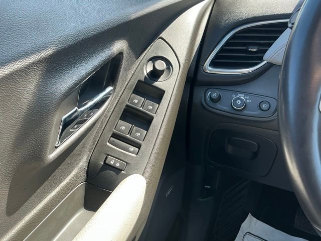 Used 2019 Chevrolet Trax Premier image 24