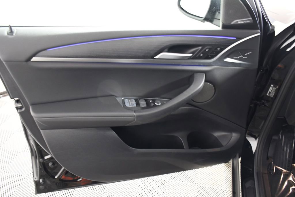 Used 2023 BMW X3 xDrive30i w/ Convenience Package image 14