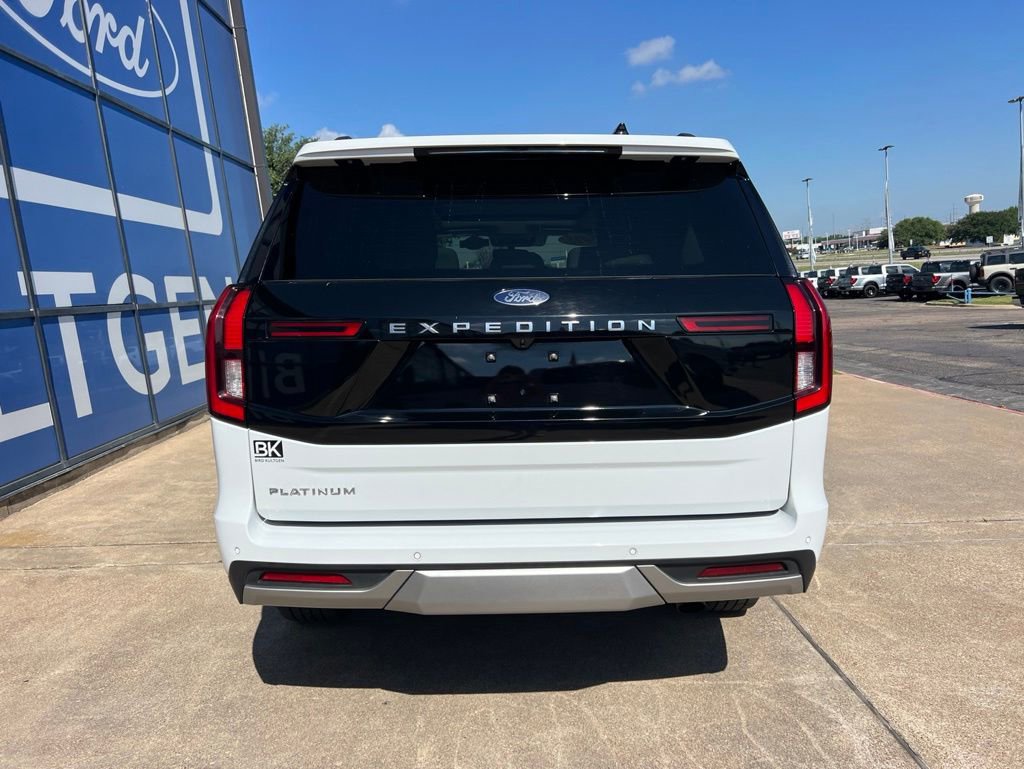 Used 2025 Ford Expedition Platinum AWD/4WD image 7