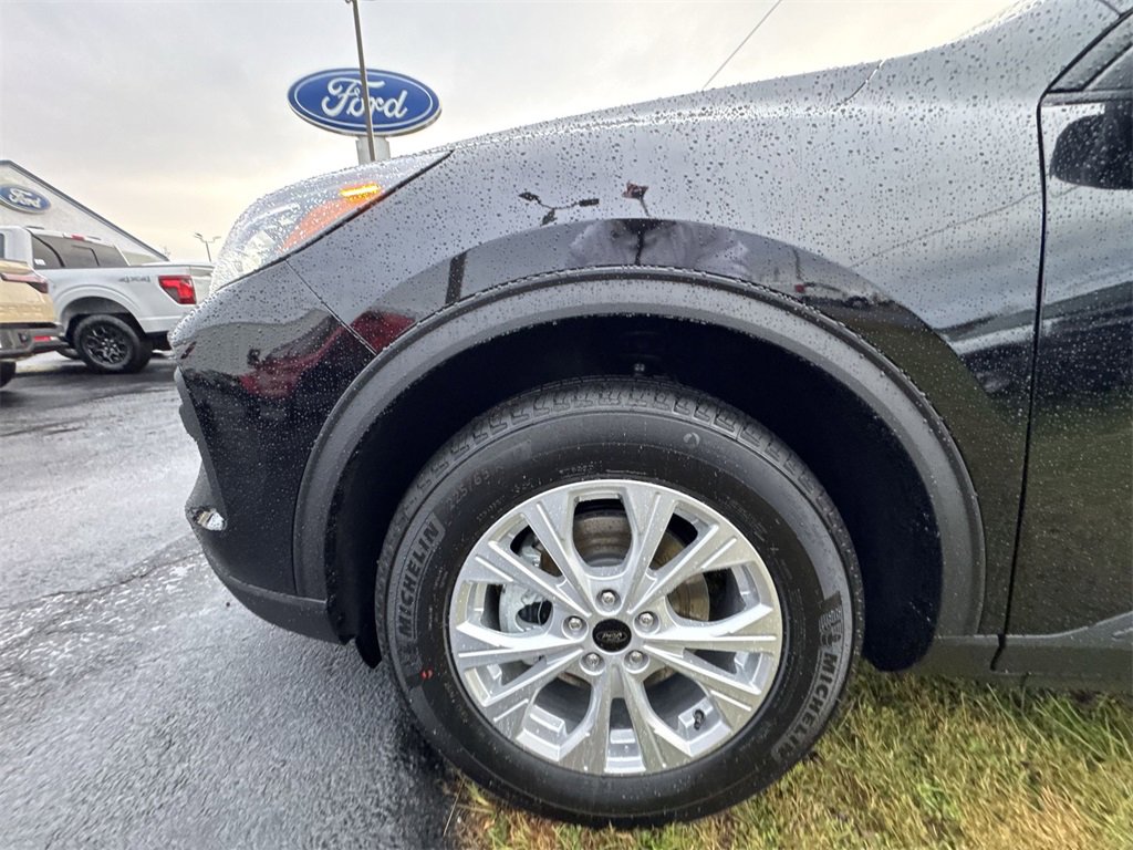 New 2026 Ford Escape Active image 10