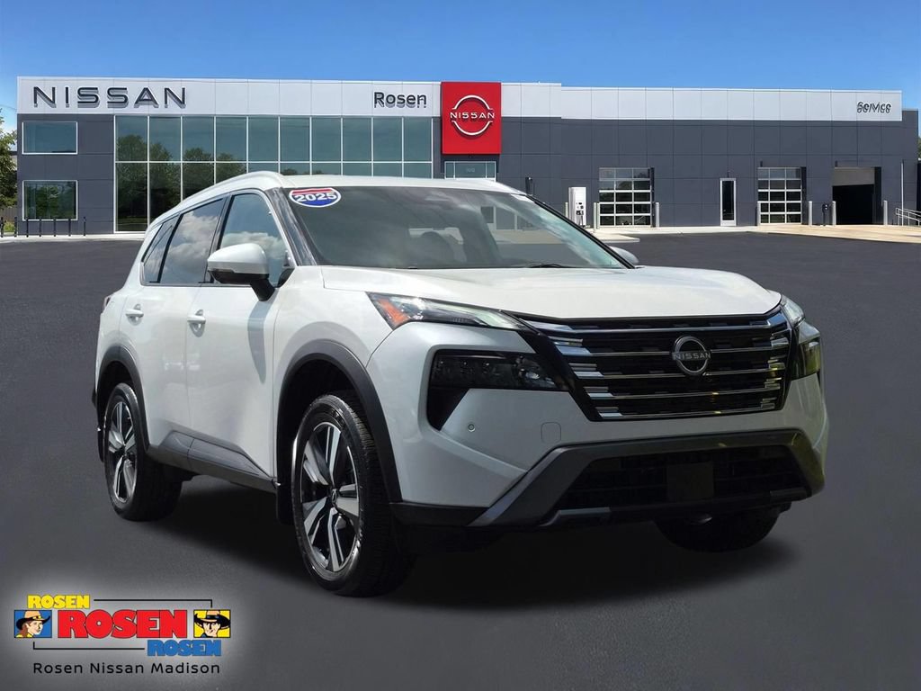 Used 2025 Nissan Rogue SL AWD/4WD image 1