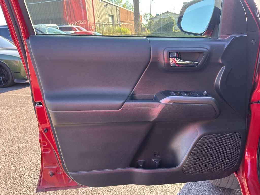 Used 2023 Toyota Tacoma TRD Sport image 13
